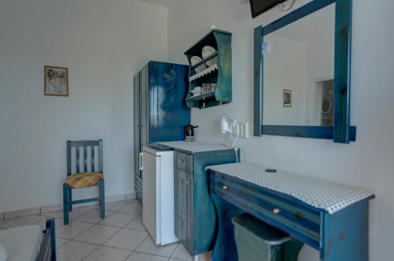 Hotel Panselinos Anafi Esterno foto